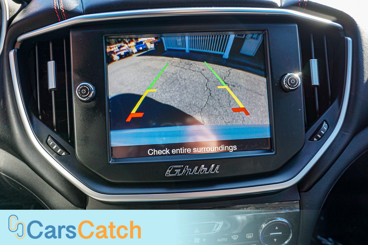 CARSCATCH - Used vehicle - Sedan MASERATI GHIBLI 2016