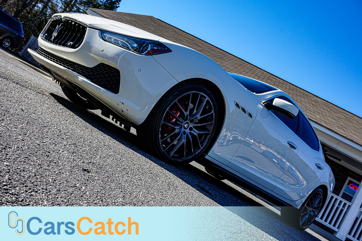 CARSCATCH - Used vehicle - Sedan MASERATI GHIBLI 2016