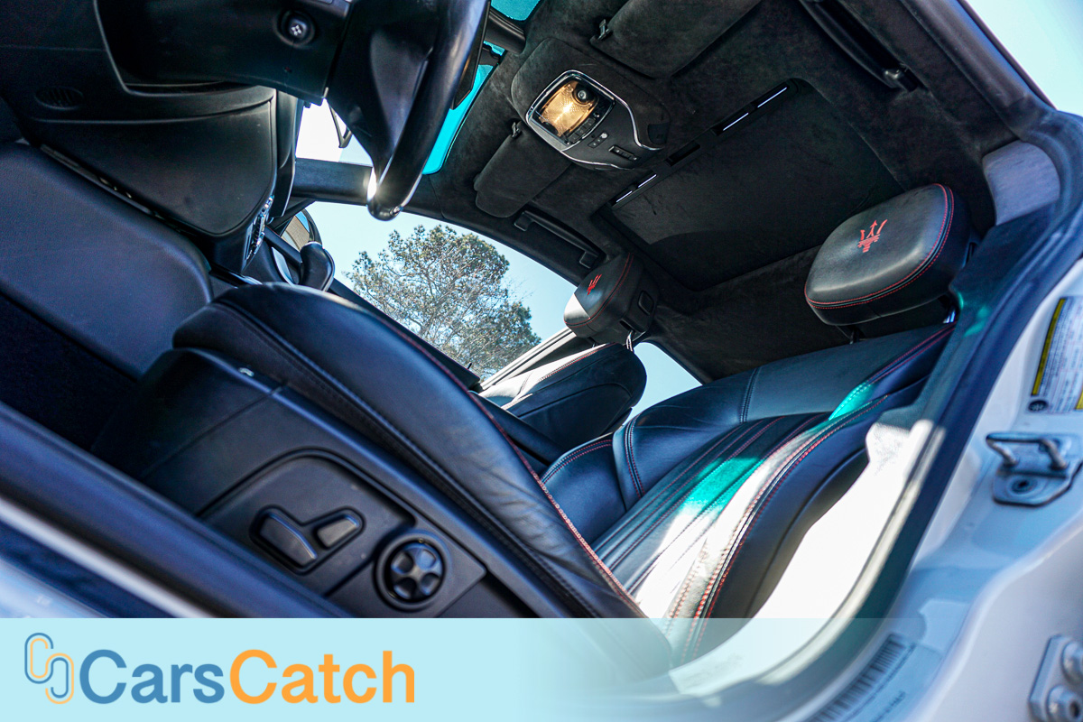 CARSCATCH - Used vehicle - Sedan MASERATI GHIBLI 2016