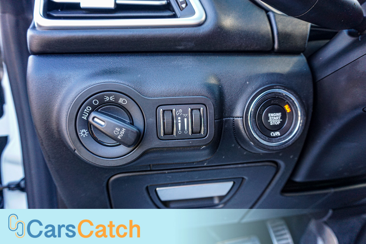 CARSCATCH - Used vehicle - Sedan MASERATI GHIBLI 2016