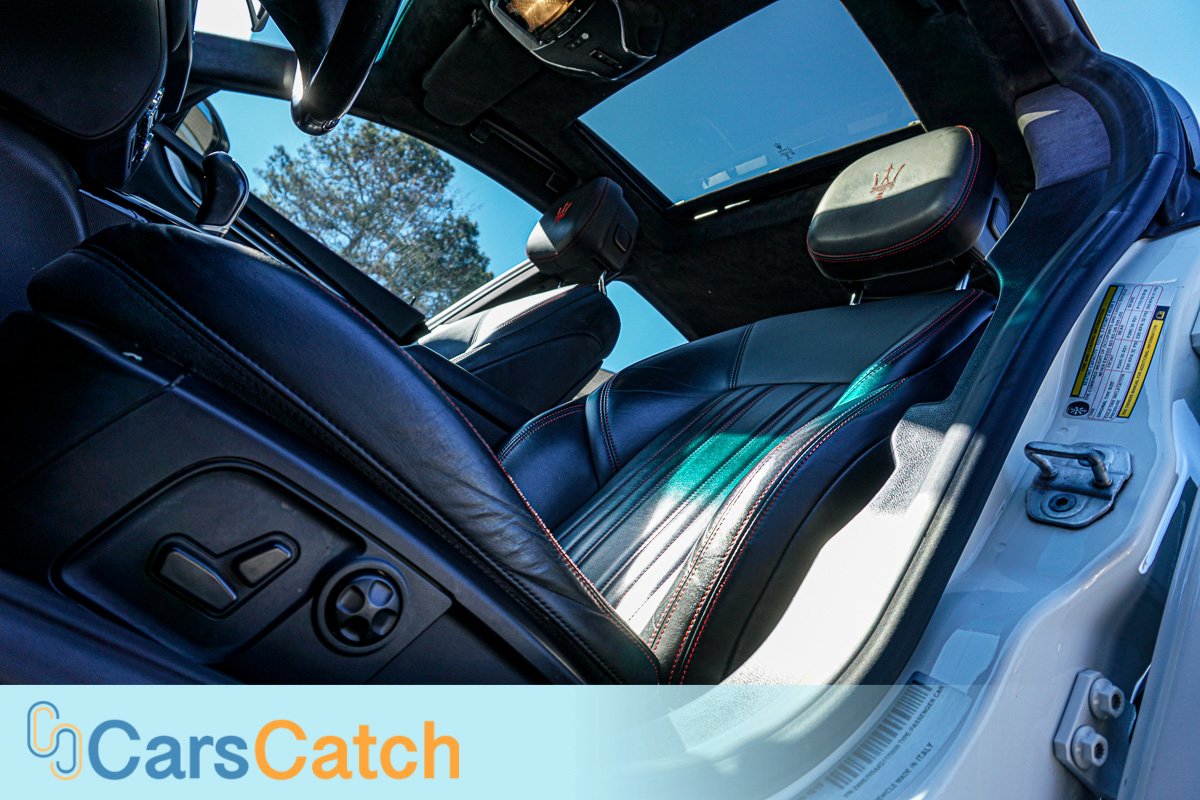 CARSCATCH - Used vehicle - Sedan MASERATI GHIBLI 2016