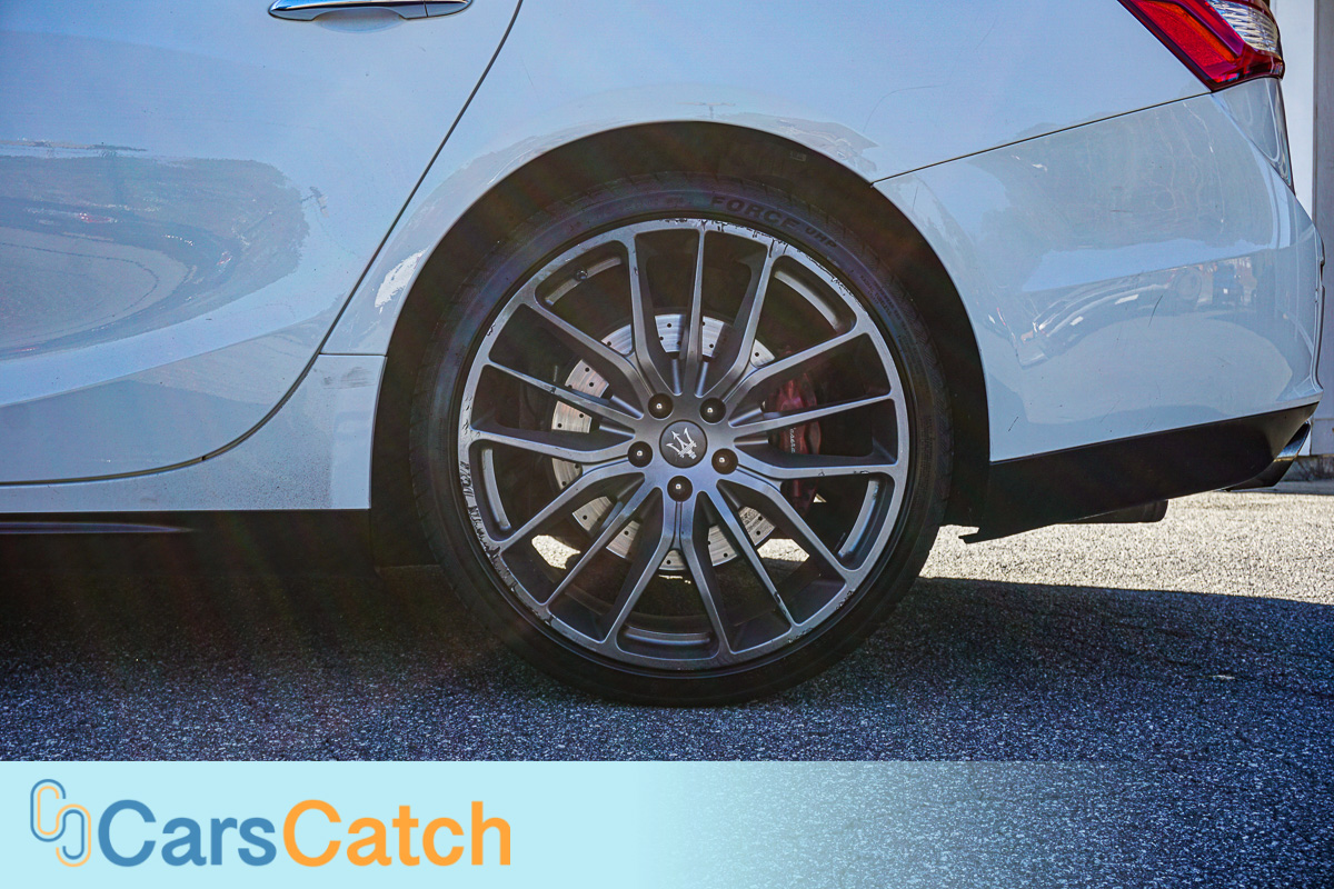 CARSCATCH - Used vehicle - Sedan MASERATI GHIBLI 2016