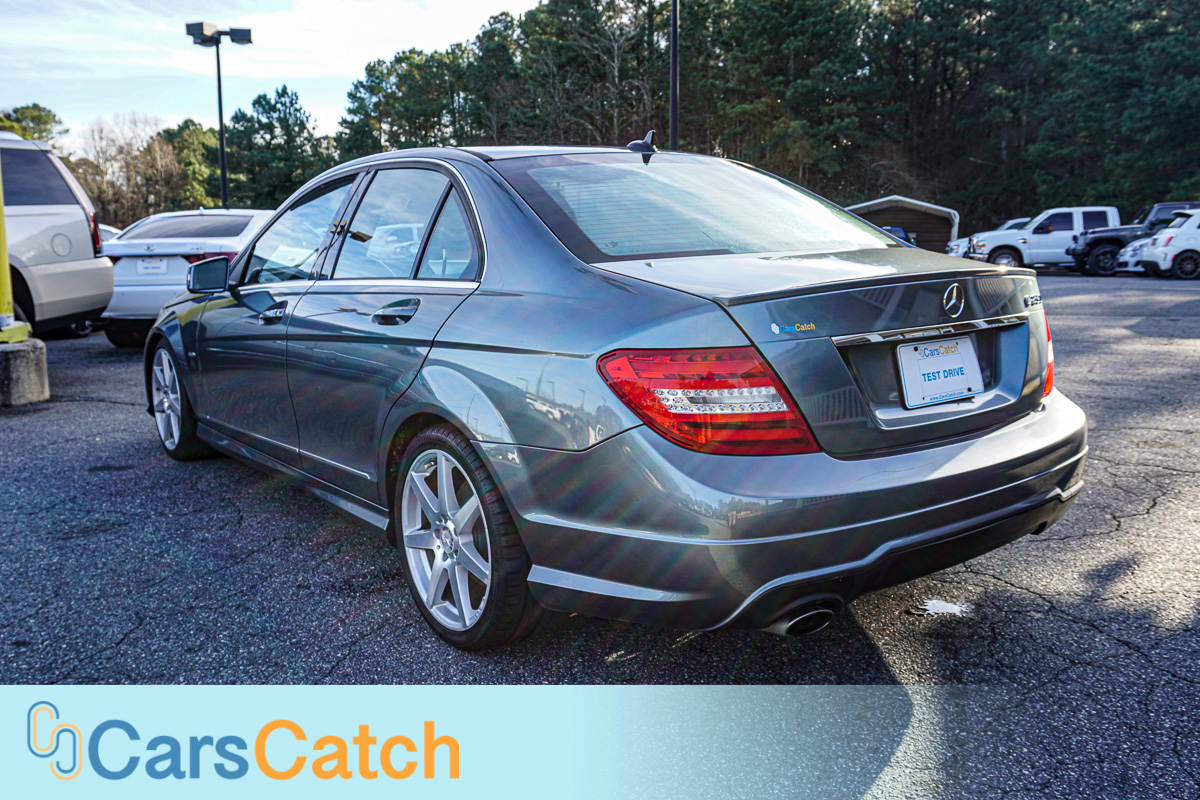 CARSCATCH - Used vehicle - Sedan MERCEDES-BENZ C-CLASS 2012