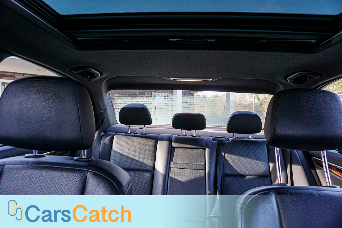 CARSCATCH - Used vehicle - Sedan MERCEDES-BENZ C-CLASS 2012