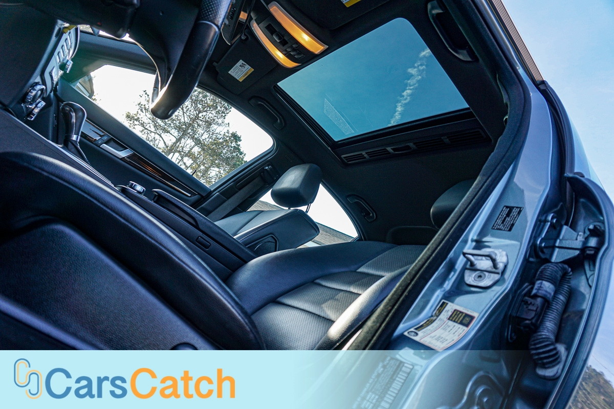 CARSCATCH - Used vehicle - Sedan MERCEDES-BENZ C-CLASS 2012