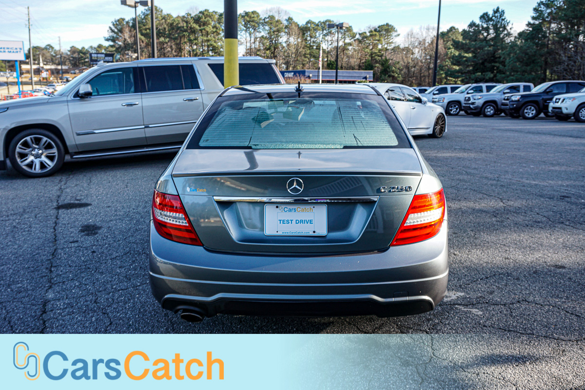 CARSCATCH - Used vehicle - Sedan MERCEDES-BENZ C-CLASS 2012