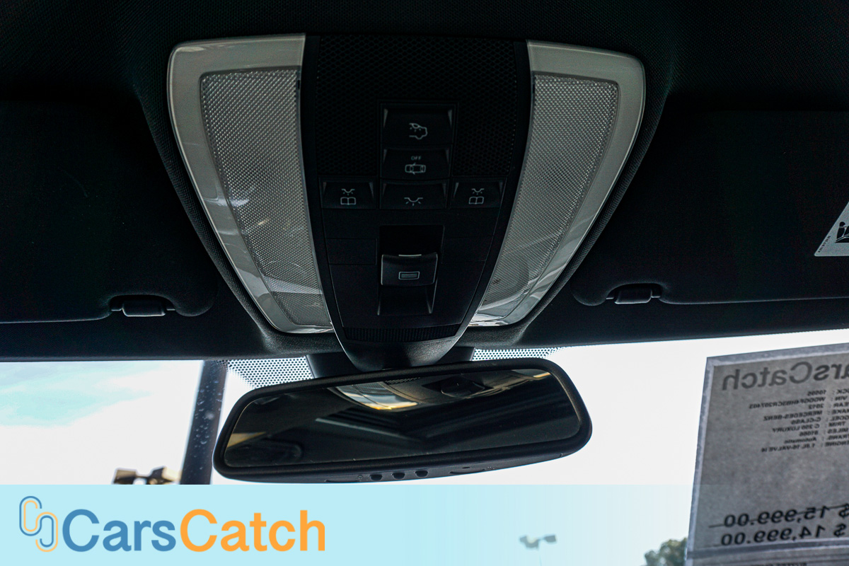 CARSCATCH - Used vehicle - Sedan MERCEDES-BENZ C-CLASS 2012