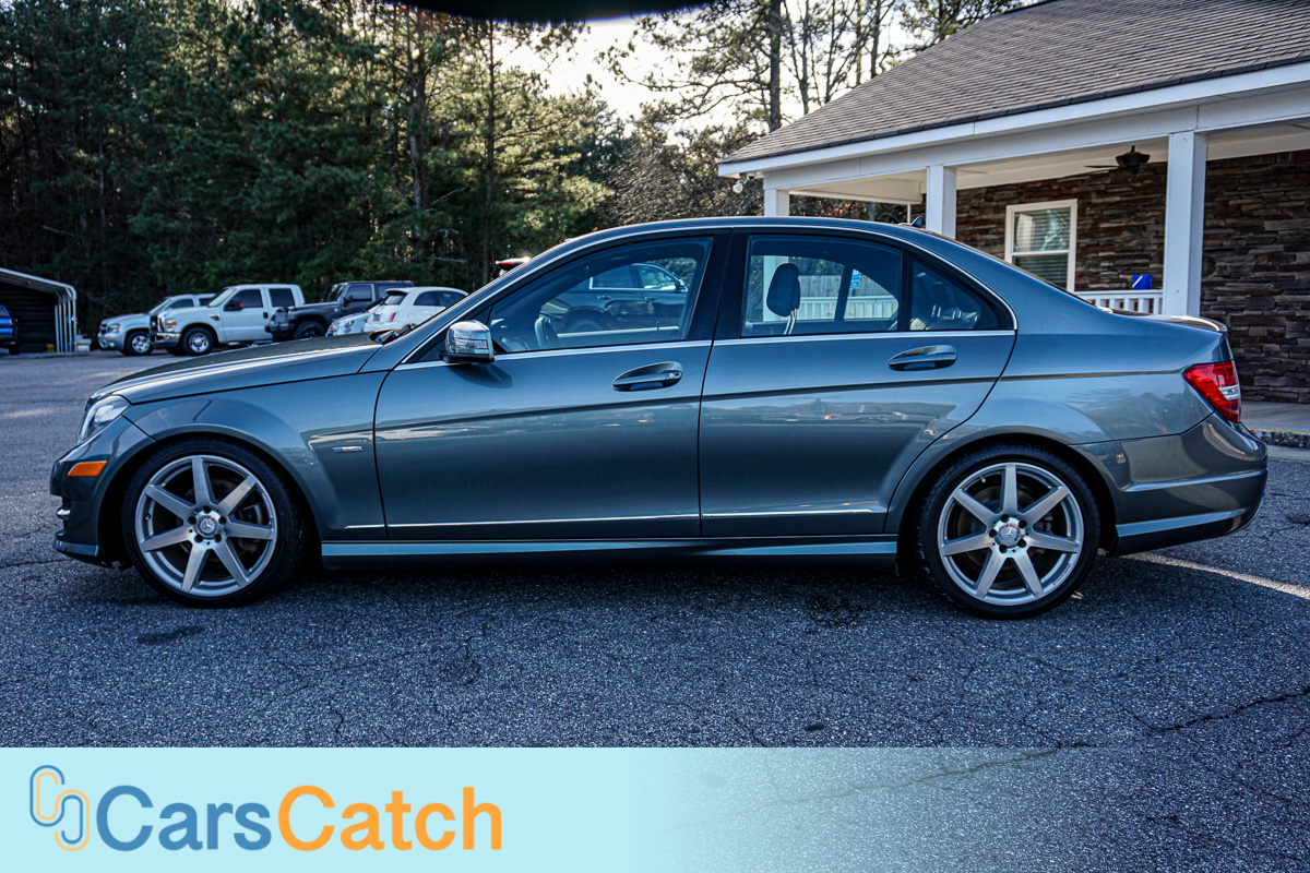CARSCATCH - Used vehicle - Sedan MERCEDES-BENZ C-CLASS 2012