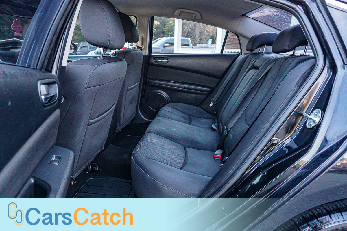 CARSCATCH - Used vehicle - Sedan MAZDA MAZDA6 2012