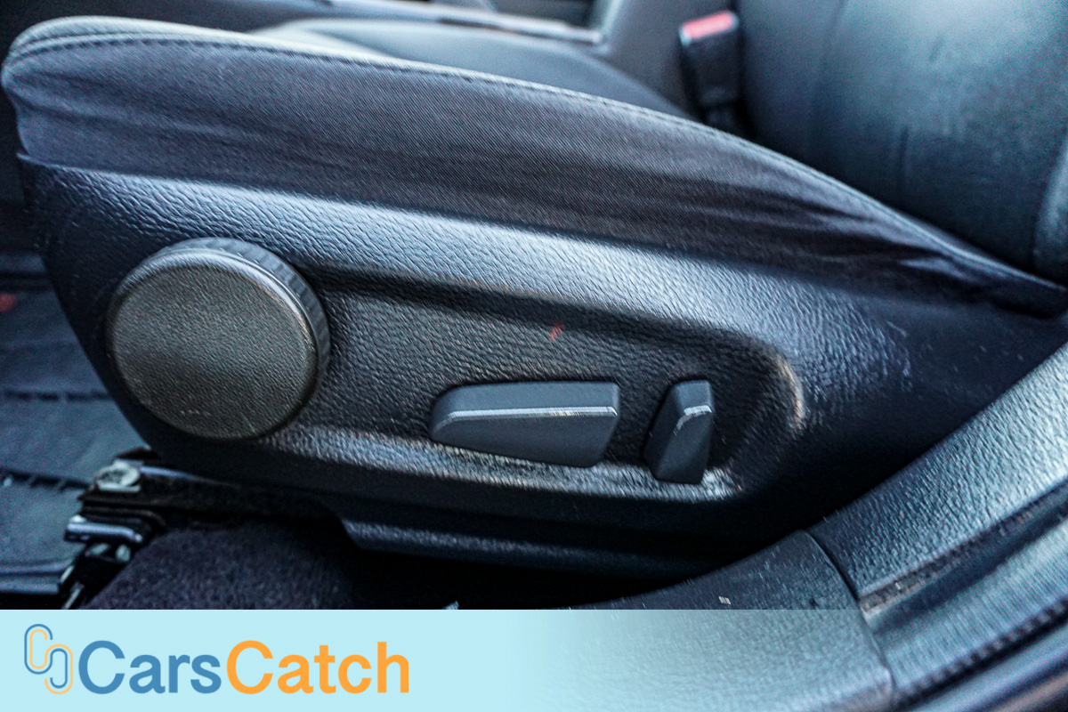 CARSCATCH - Used vehicle - Sedan MAZDA MAZDA6 2012