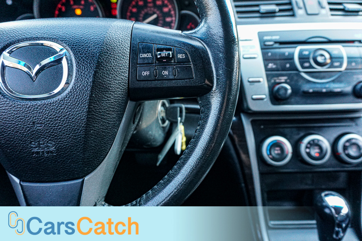 CARSCATCH - Used vehicle - Sedan MAZDA MAZDA6 2012