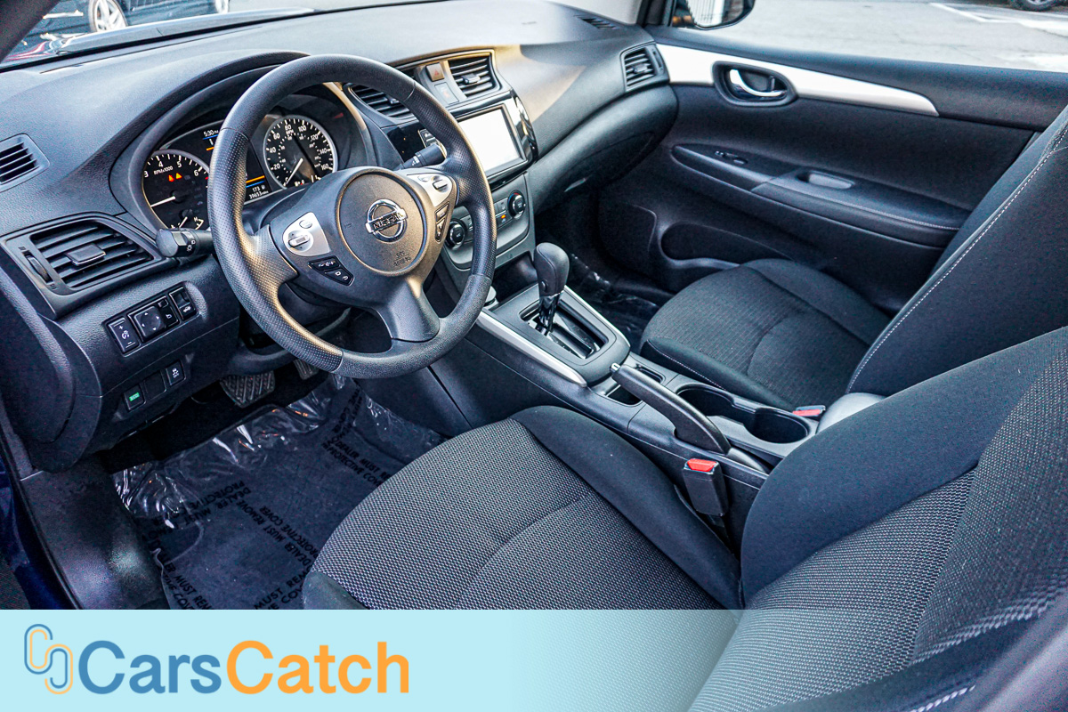 CARSCATCH - Used vehicle - Sedan NISSAN SENTRA 2019