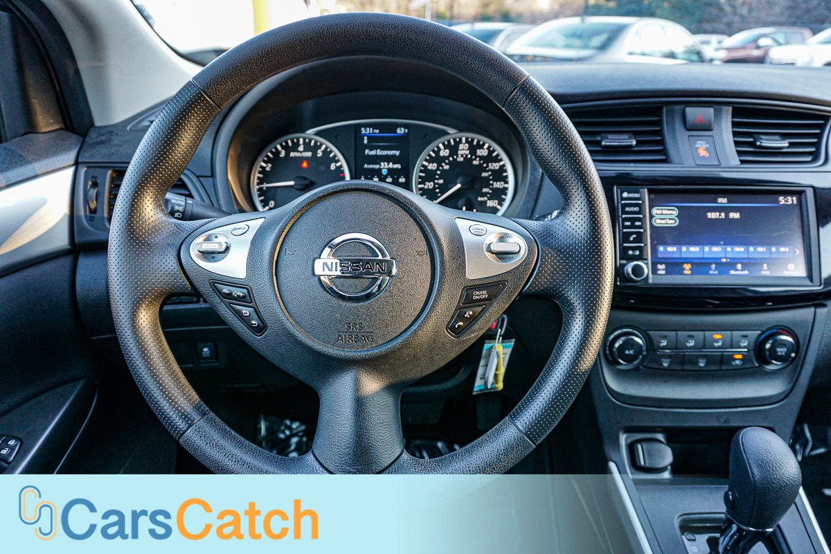 CARSCATCH - Used vehicle - Sedan NISSAN SENTRA 2019