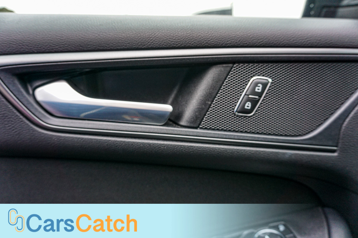 CARSCATCH - Used vehicle - SUV FORD EDGE 2019