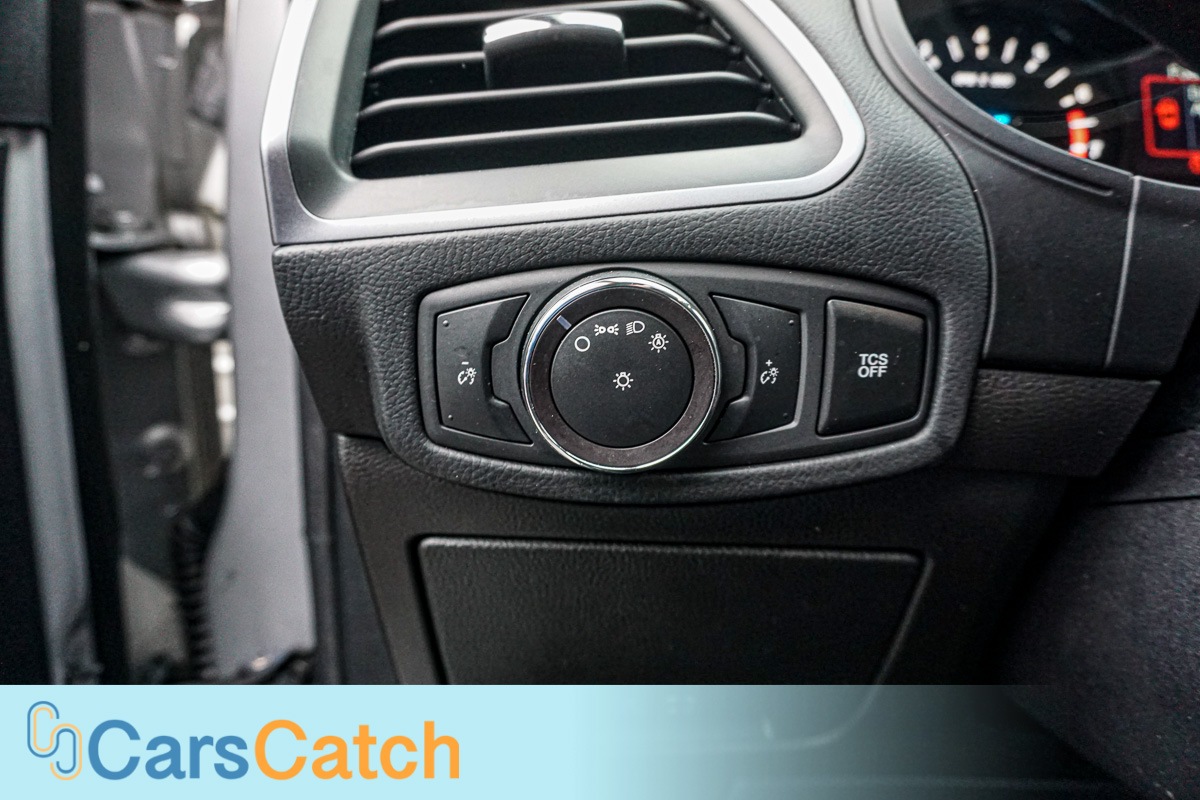 CARSCATCH - Used vehicle - SUV FORD EDGE 2019