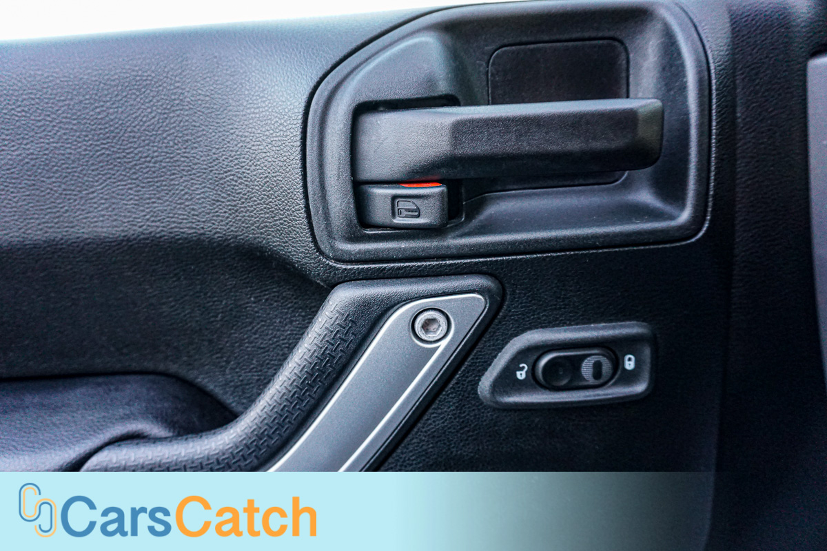 CARSCATCH - Used vehicle - SUV JEEP WRANGLER JK UNLIMITED 2018