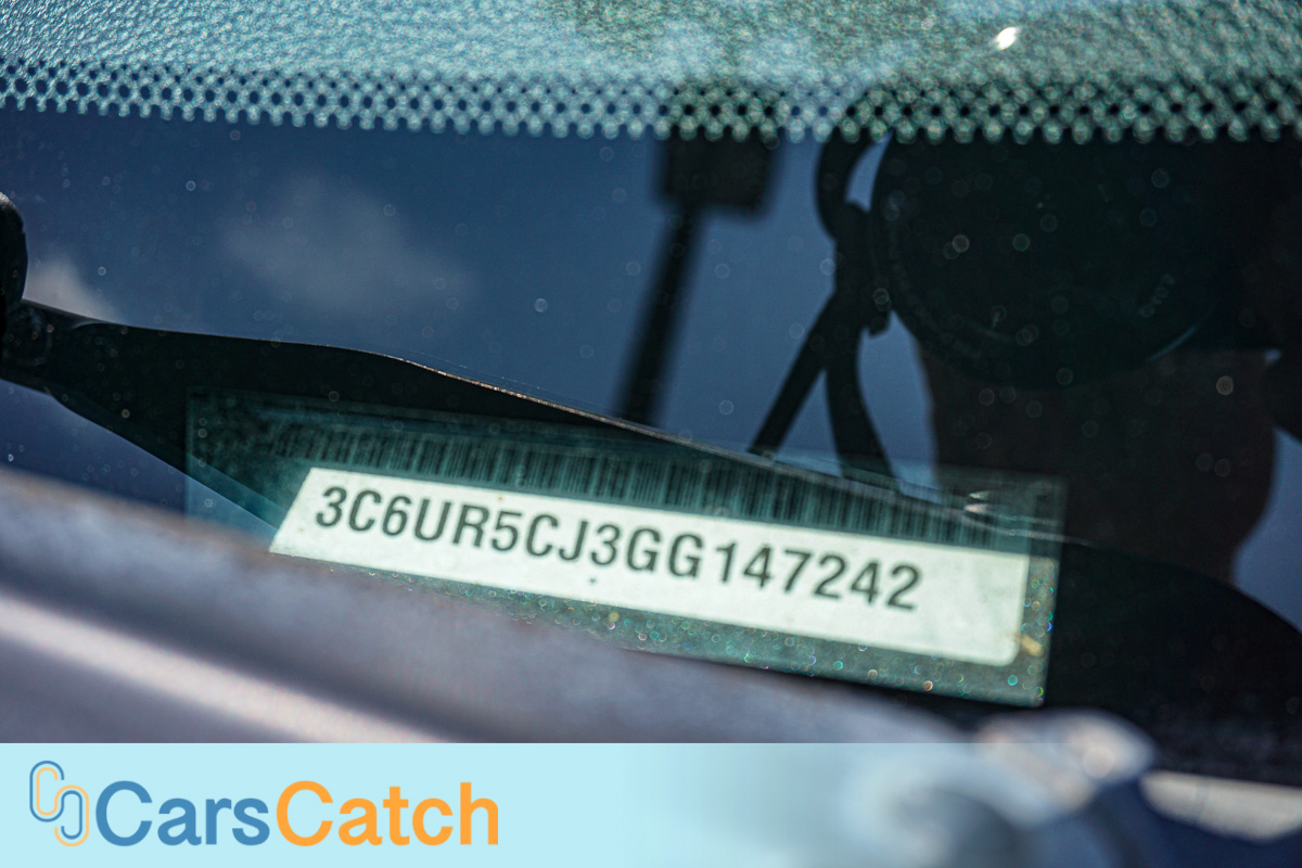 CARSCATCH - Used vehicle - Truck RAM 2500 2016