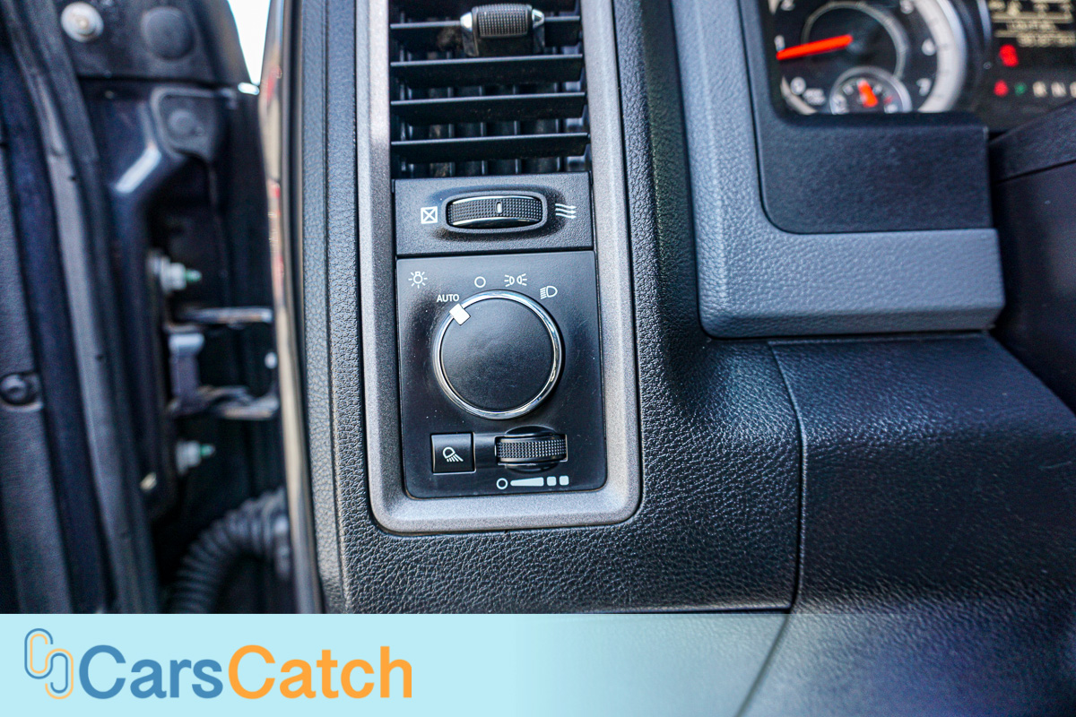 CARSCATCH - Used vehicle - Truck RAM 2500 2016