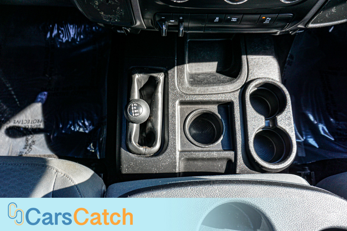 CARSCATCH - Used vehicle - Truck RAM 2500 2016