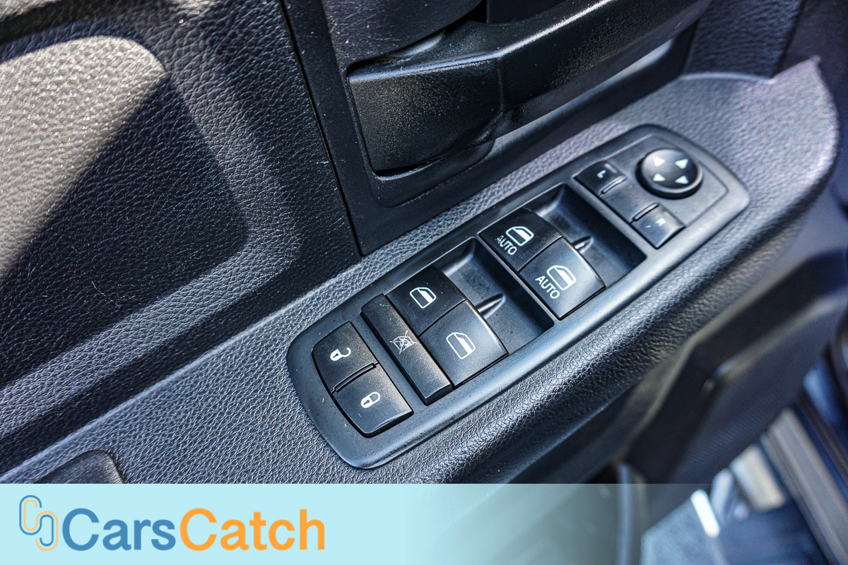 CARSCATCH - Used vehicle - Truck RAM 2500 2016