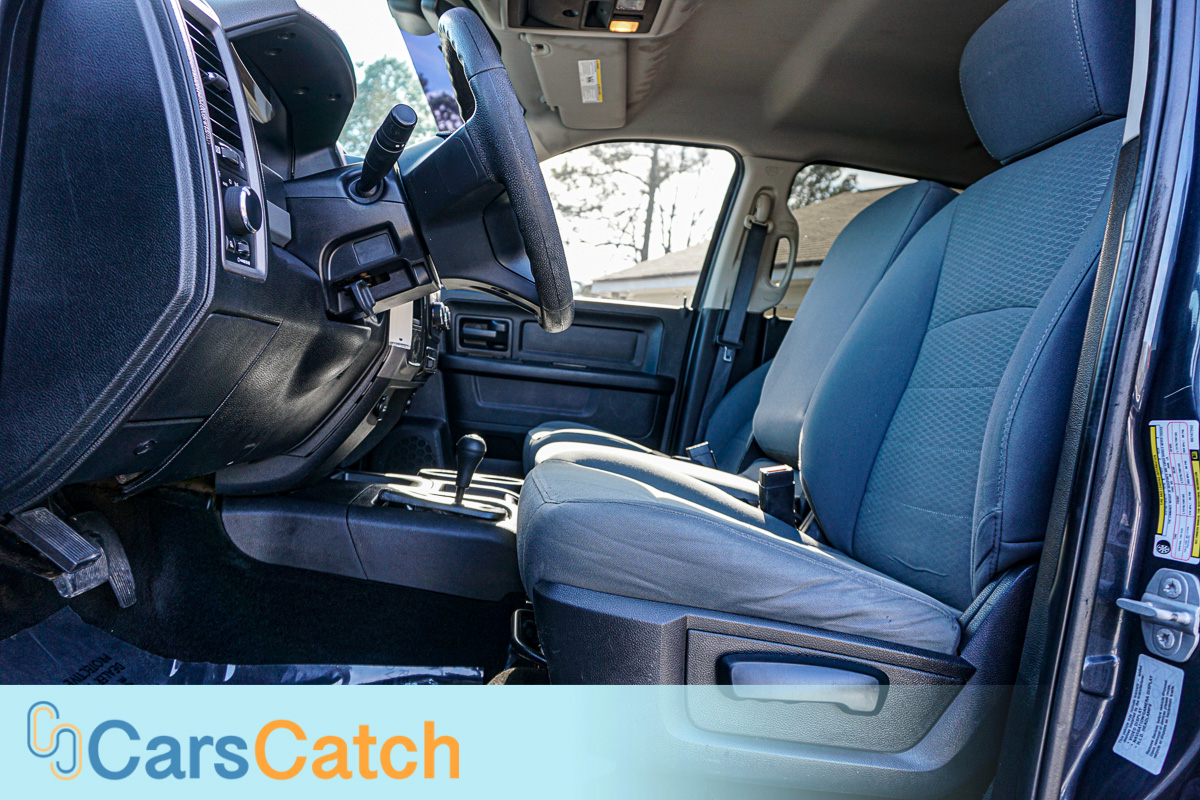 CARSCATCH - Used vehicle - Truck RAM 2500 2016