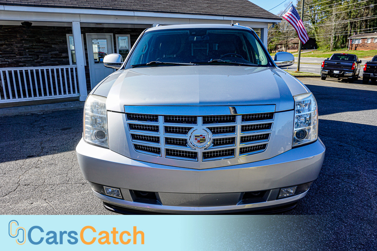 CARSCATCH - Used vehicle - SUV CADILLAC ESCALADE ESV 2013