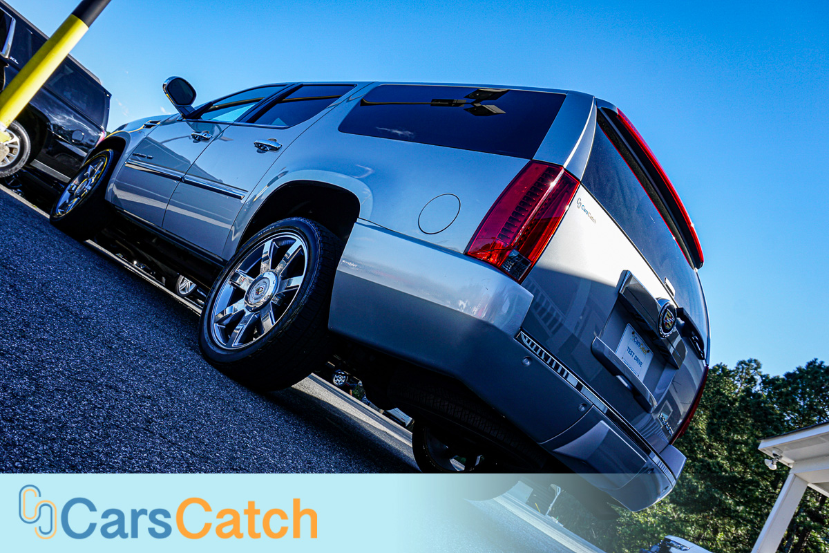 CARSCATCH - Used vehicle - SUV CADILLAC ESCALADE ESV 2013