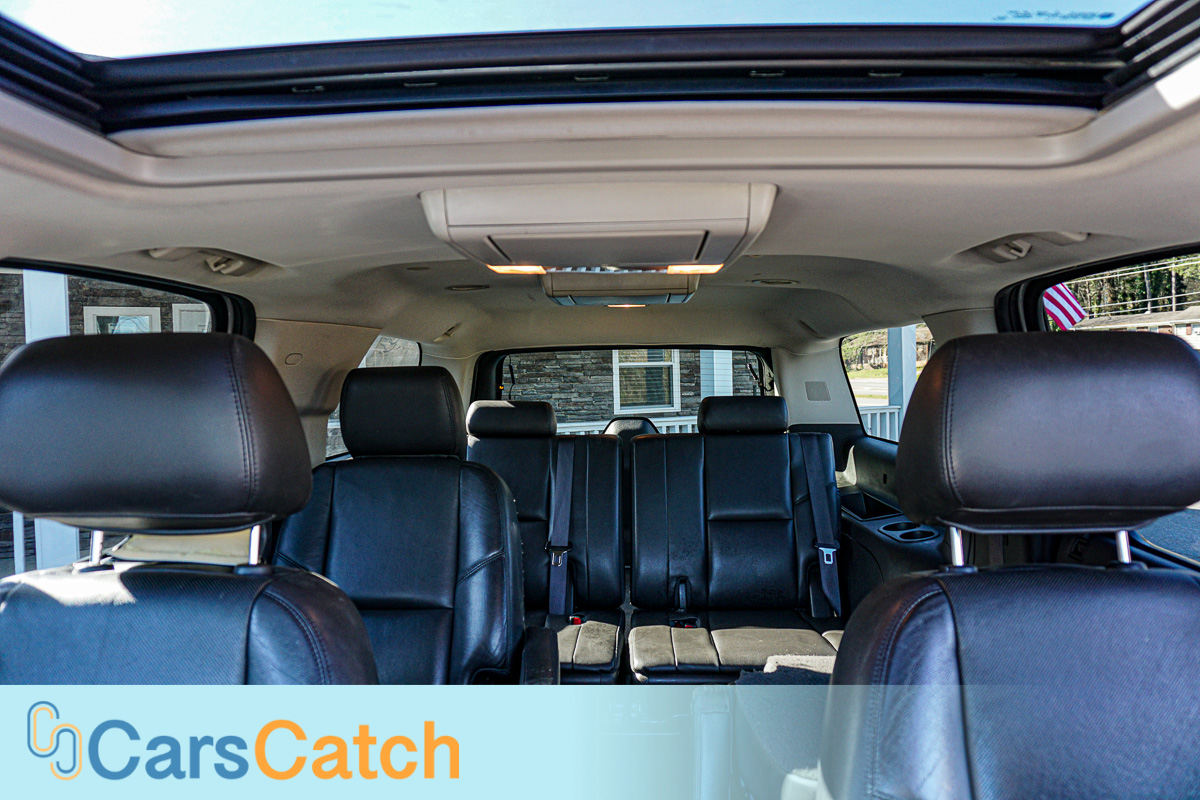CARSCATCH - Used vehicle - SUV CADILLAC ESCALADE ESV 2013