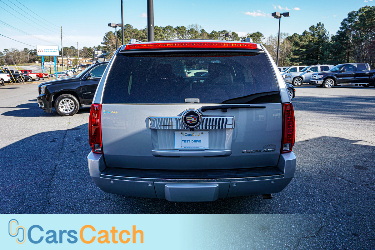 CARSCATCH - Used vehicle - SUV CADILLAC ESCALADE ESV 2013