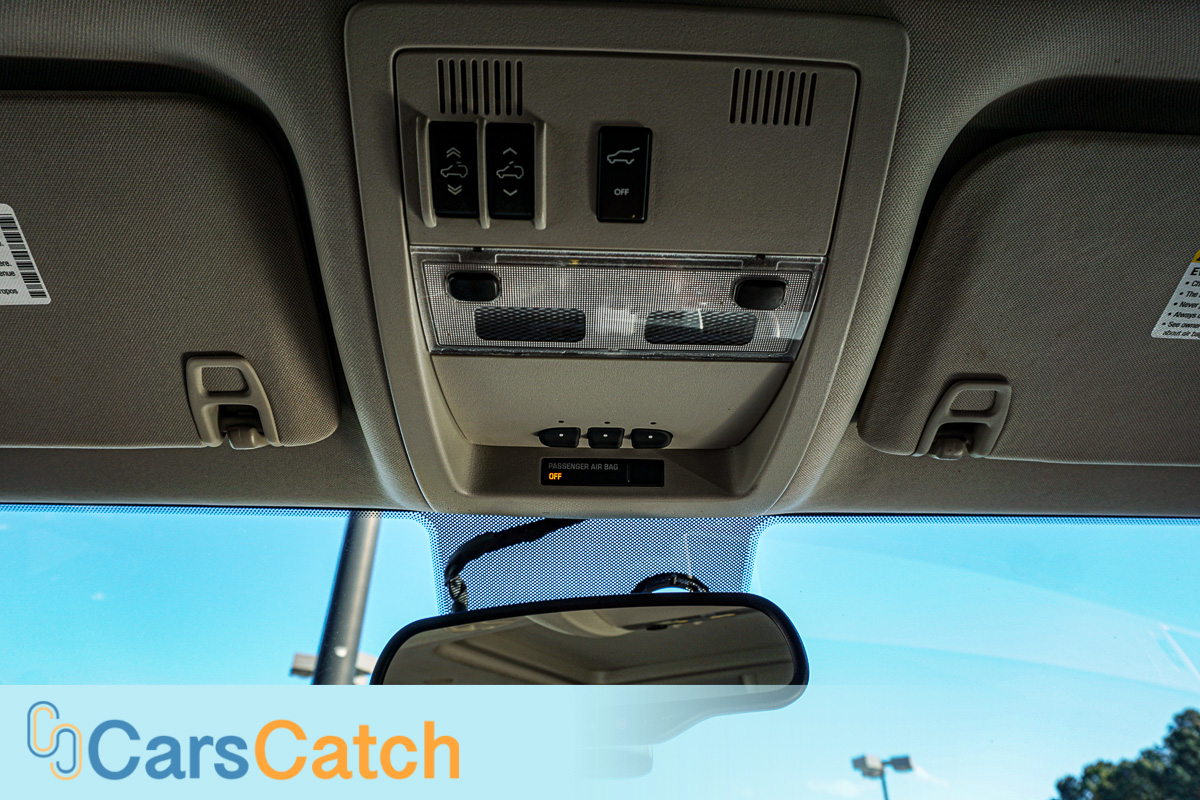 CARSCATCH - Used vehicle - SUV CADILLAC ESCALADE ESV 2013