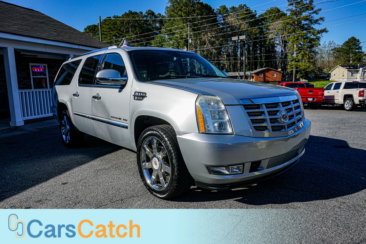 CARSCATCH - Used vehicle - SUV CADILLAC ESCALADE ESV 2013