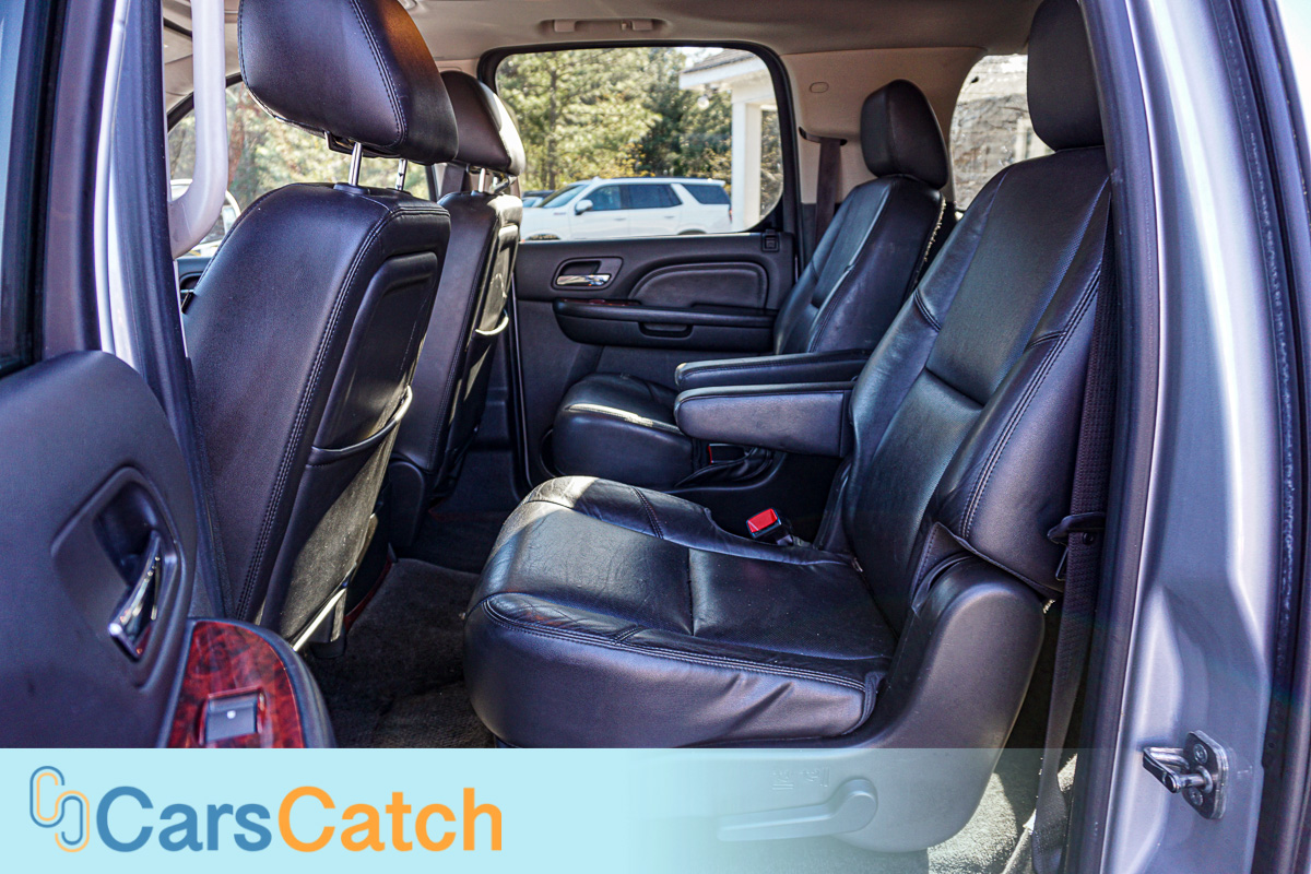 CARSCATCH - Used vehicle - SUV CADILLAC ESCALADE ESV 2013