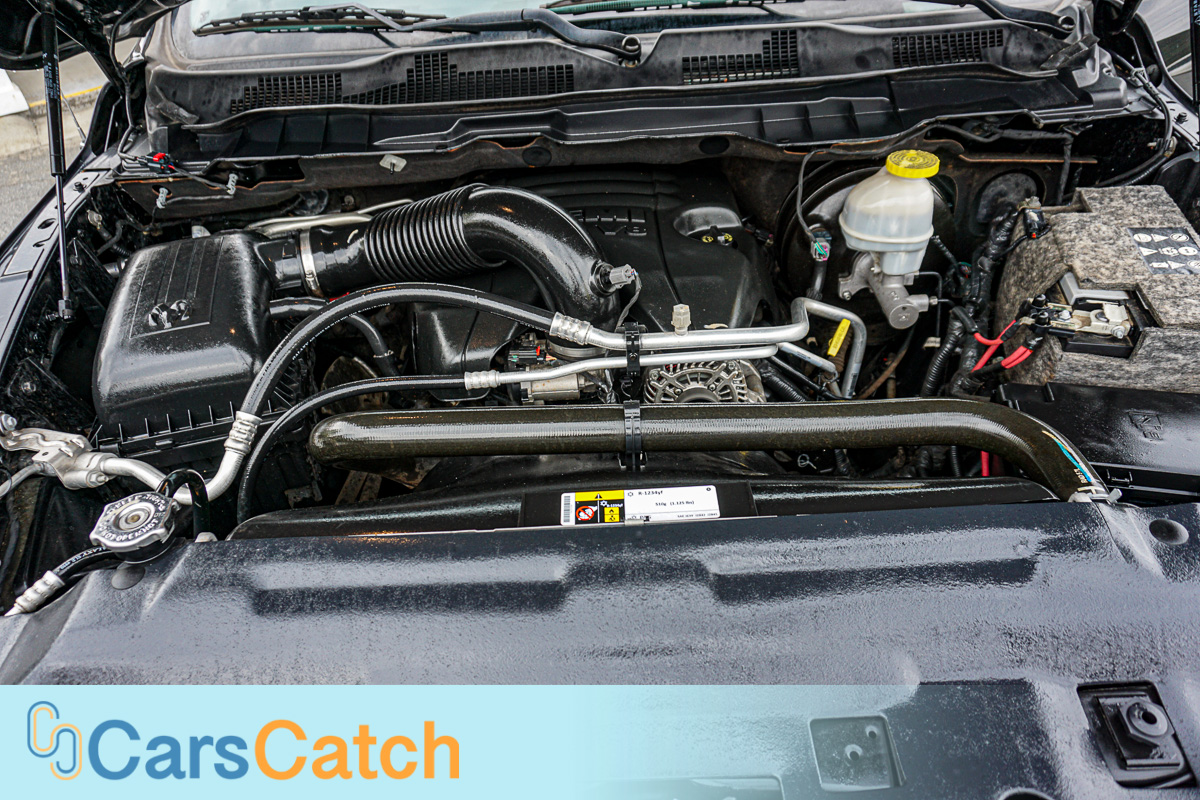 CARSCATCH - Used vehicle - Truck RAM 1500 2017