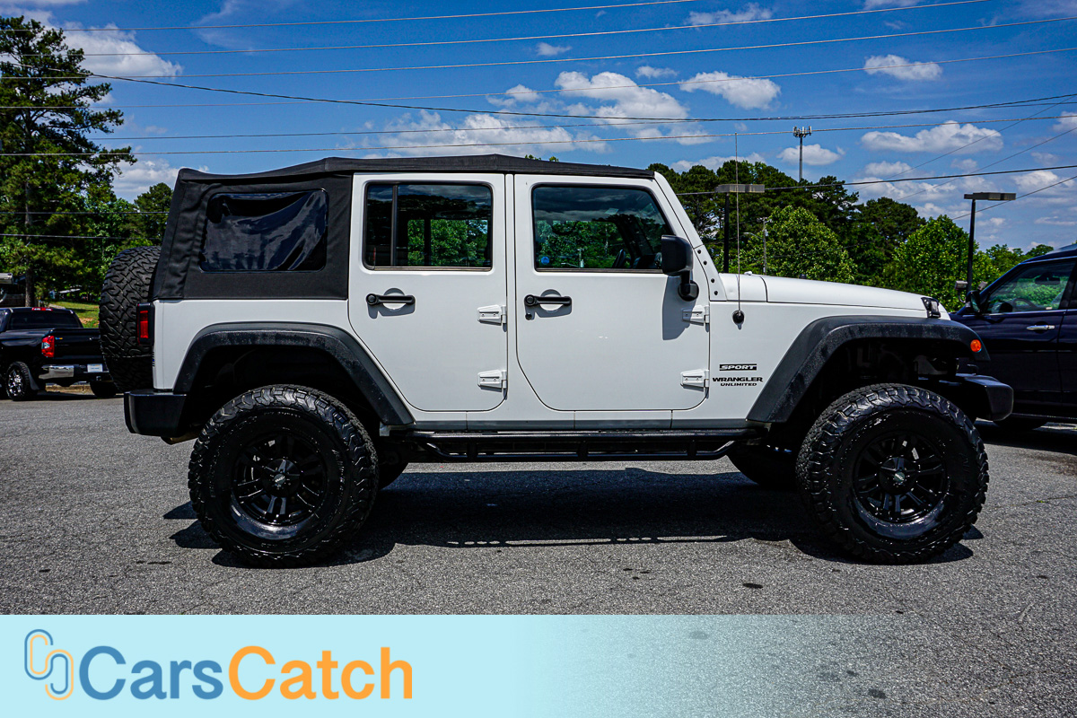CARSCATCH - Used vehicle - SUV JEEP WRANGLER UNLIMITED 2012