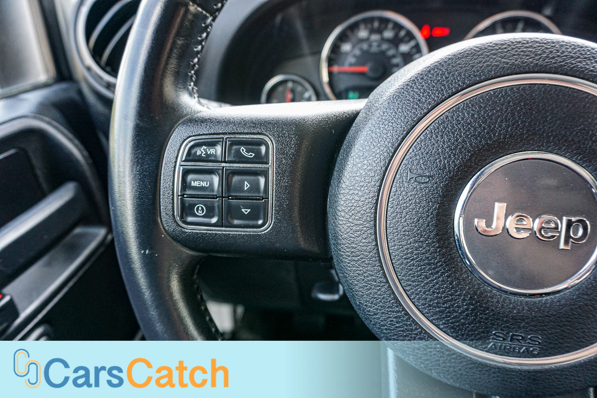 CARSCATCH - Used vehicle - SUV JEEP WRANGLER UNLIMITED 2012