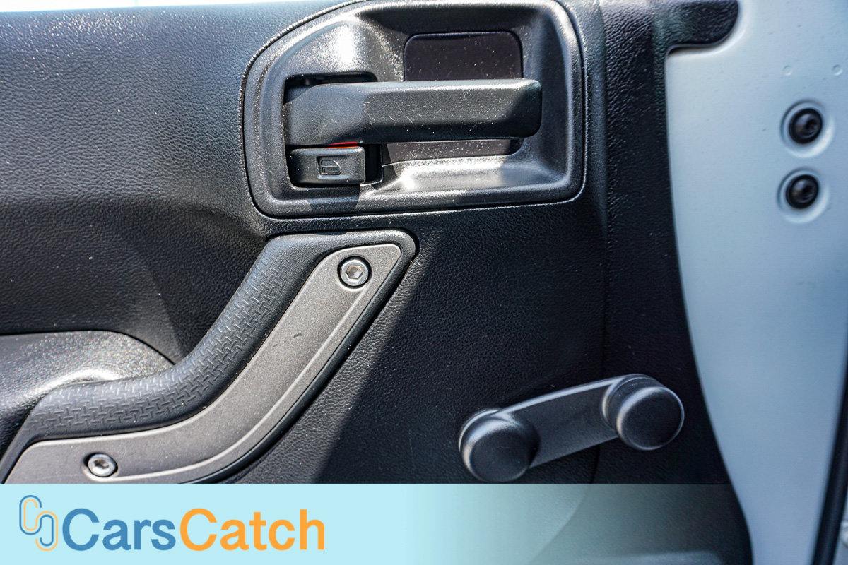 CARSCATCH - Used vehicle - SUV JEEP WRANGLER UNLIMITED 2012