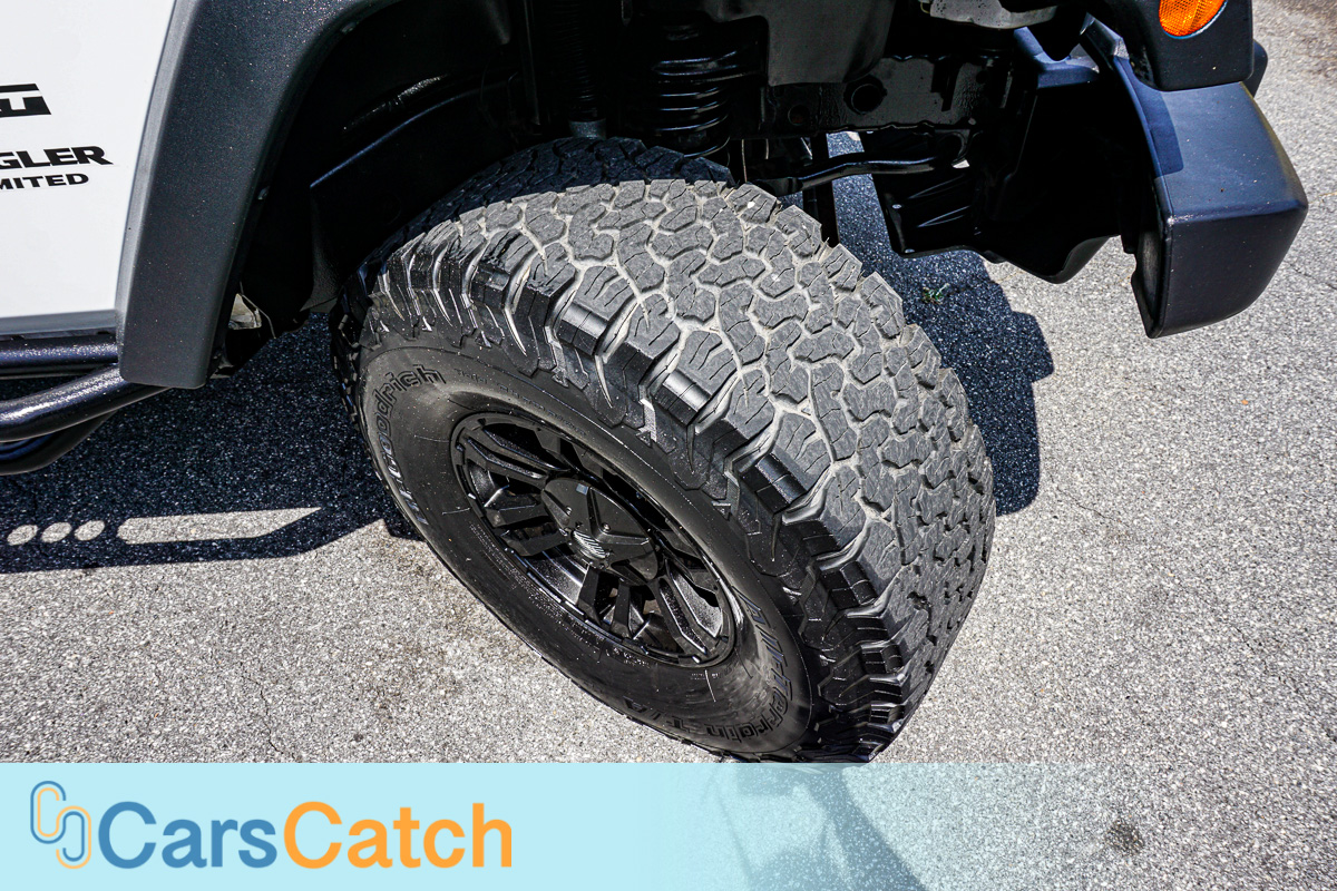 CARSCATCH - Used vehicle - SUV JEEP WRANGLER UNLIMITED 2012
