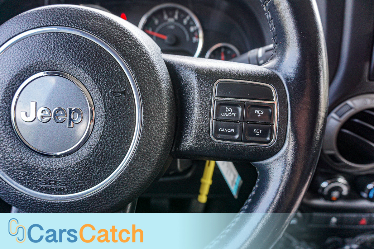 CARSCATCH - Used vehicle - SUV JEEP WRANGLER UNLIMITED 2012