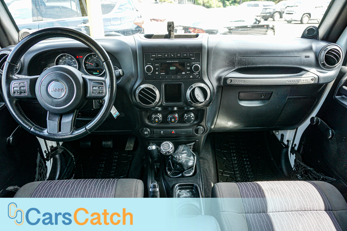 CARSCATCH - Used vehicle - SUV JEEP WRANGLER UNLIMITED 2012