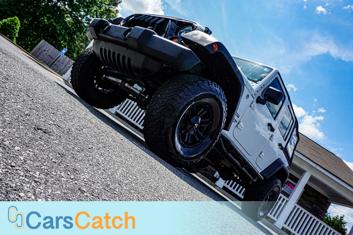 CARSCATCH - Used vehicle - SUV JEEP WRANGLER UNLIMITED 2012