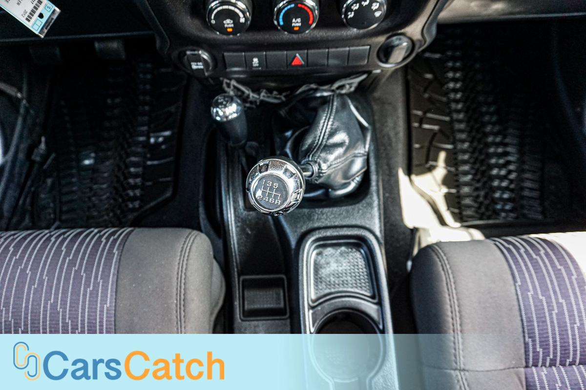 CARSCATCH - Used vehicle - SUV JEEP WRANGLER UNLIMITED 2012