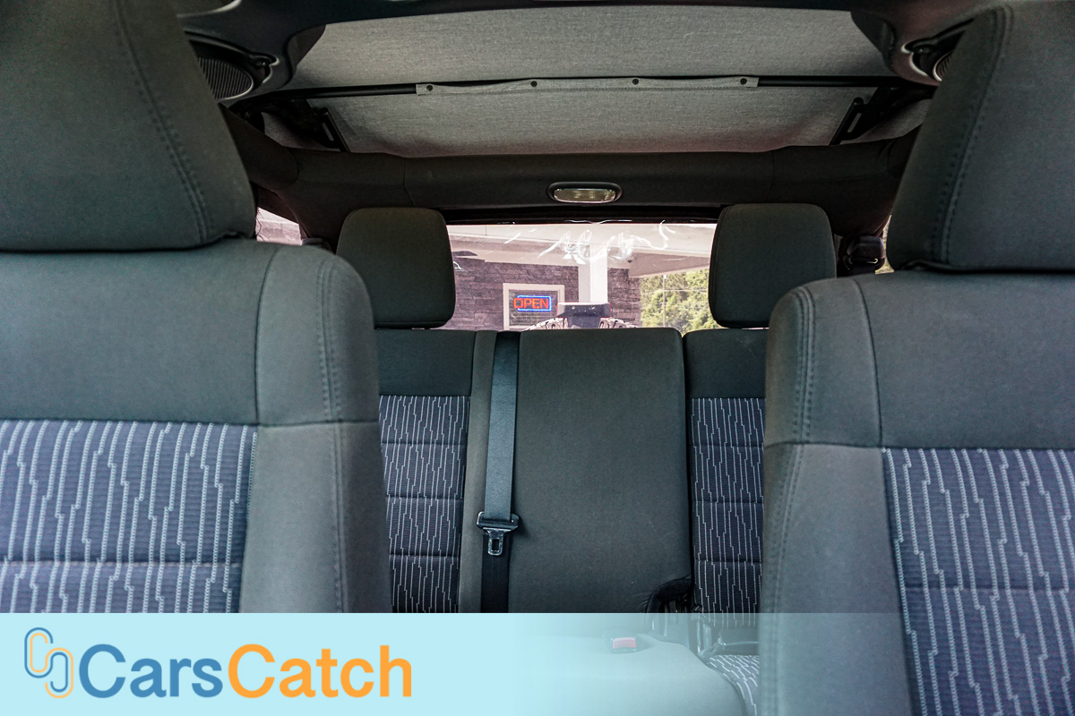 CARSCATCH - Used vehicle - SUV JEEP WRANGLER UNLIMITED 2012