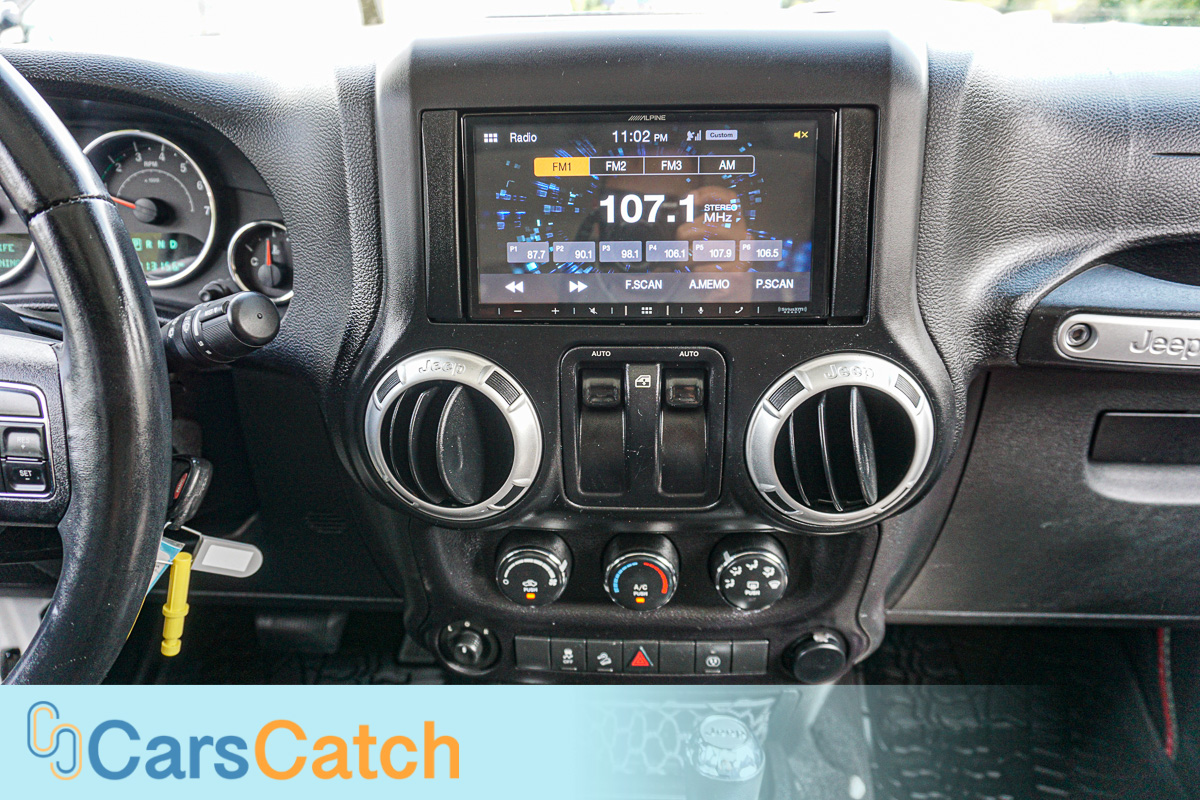 CARSCATCH - Used vehicle - SUV JEEP WRANGLER 2014