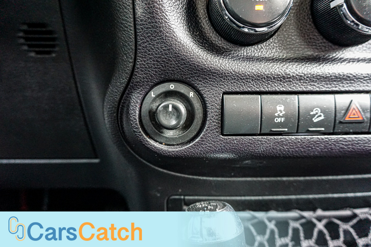 CARSCATCH - Used vehicle - SUV JEEP WRANGLER 2014