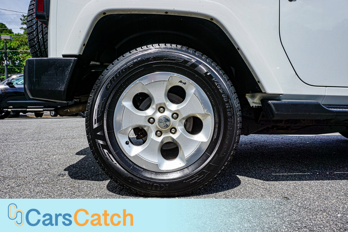 CARSCATCH - Used vehicle - SUV JEEP WRANGLER 2014