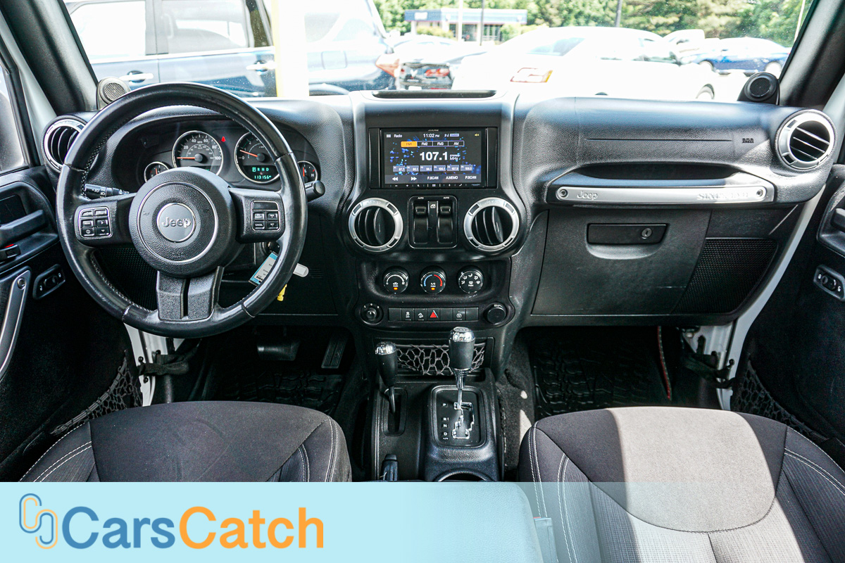 CARSCATCH - Used vehicle - SUV JEEP WRANGLER 2014