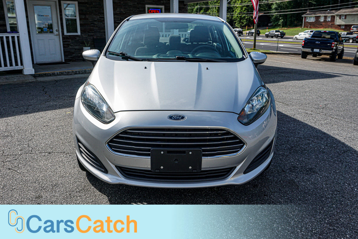 CARSCATCH - Used vehicle - Sedan FORD FIESTA 2014