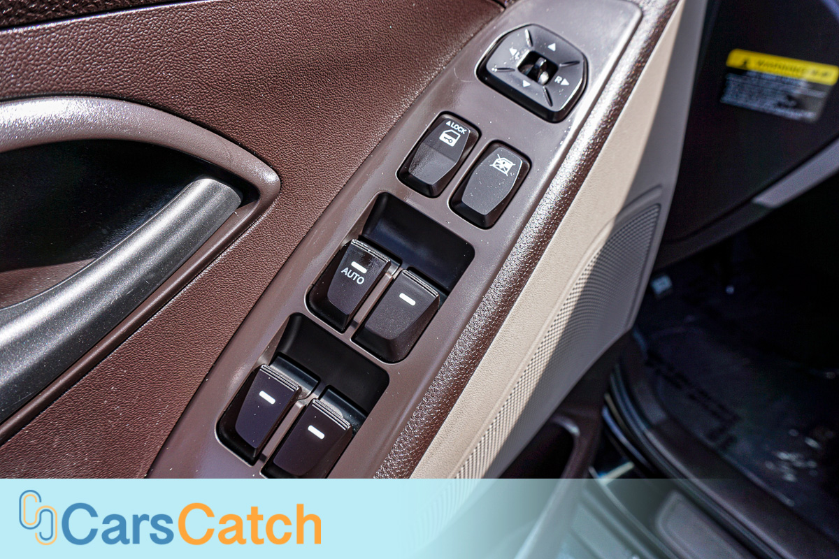 CARSCATCH - Used vehicle - SUV HYUNDAI TUCSON 2015