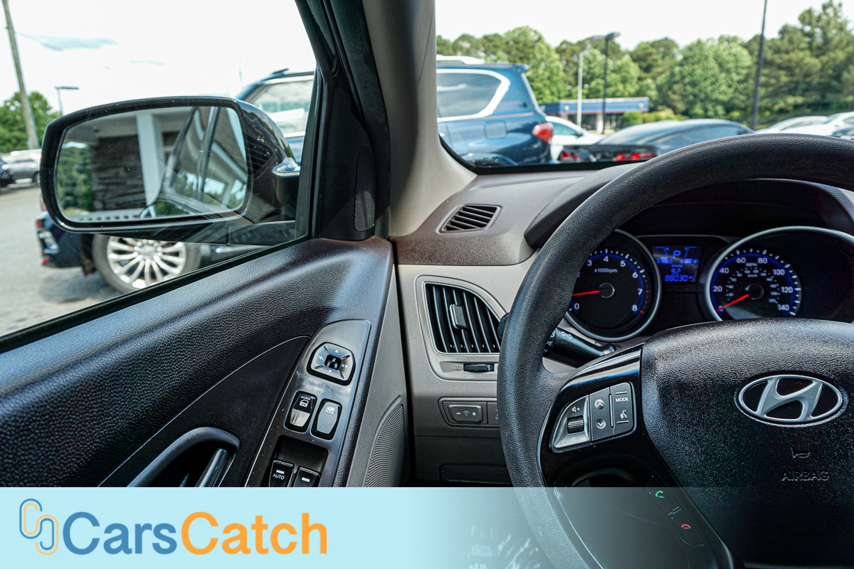 CARSCATCH - Used vehicle - SUV HYUNDAI TUCSON 2015