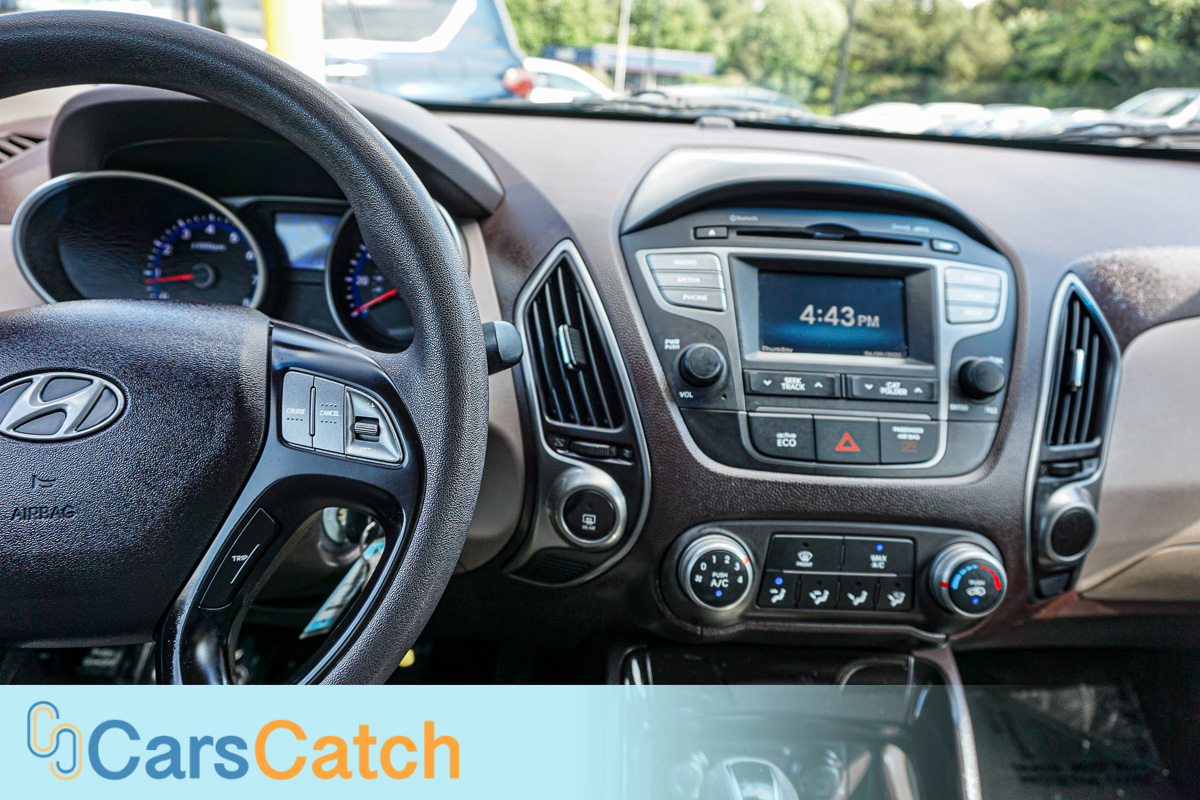 CARSCATCH - Used vehicle - SUV HYUNDAI TUCSON 2015